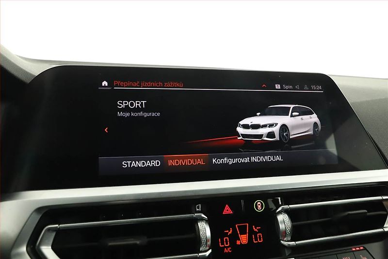 BMW Řada 3 (2021) M Sport 320 d xDrive - fotka 12 z 21