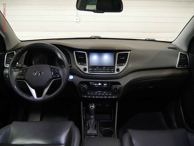 Hyundai Tucson (2016) 2.0, ČR, STK8/28 - fotka 8 z 22