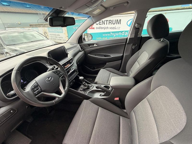 Hyundai Tucson 1.6-1MAJ-TOP STAV-PRAV.SERVIS - fotka 15 z 35