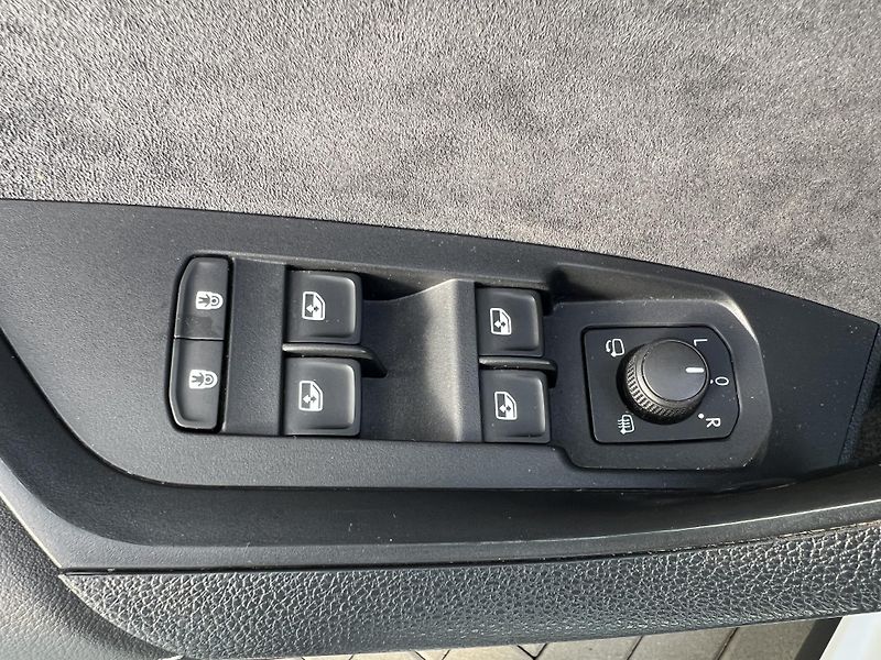 Škoda Kodiaq 2.0TDi 147kW SPORTLINE 4x4 DSG - fotka 22 z 42