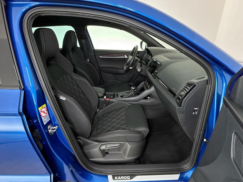 Škoda Karoq DSG Sportline - fotka 9 z 31