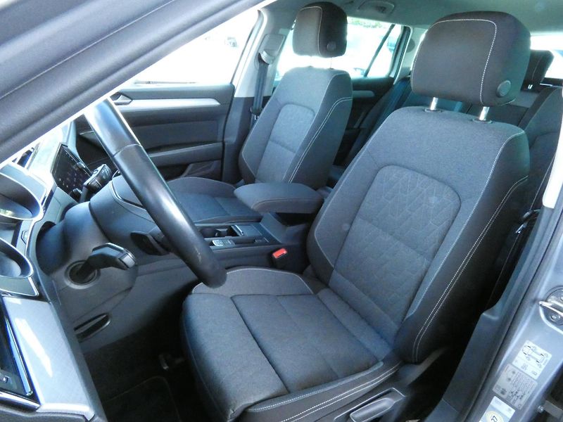 Volkswagen Passat Variant Business 2.0 TDI DSG - fotka 18 z 30