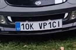 Jedna z finálových SPZ.