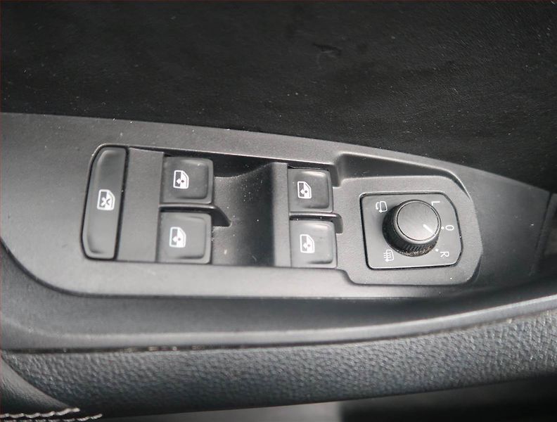 Dacia Duster (2022) 1.0 TCe, LPG, Serv.kniha - fotka 14 z 16