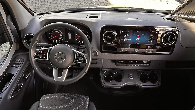 Mercedes-Benz Sprinter 319 CDi XL FullVans  - fotka 13 z 31