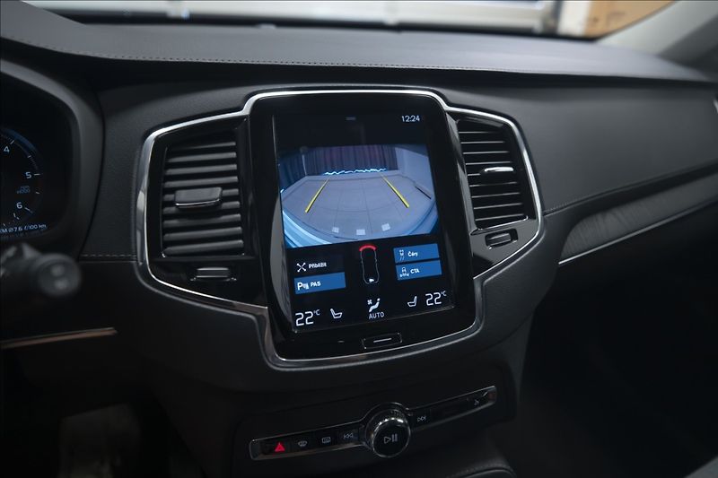 Volvo XC90 2,0 B5 AWD INSCRIPTION 7 MÍST - fotka 42 z 47