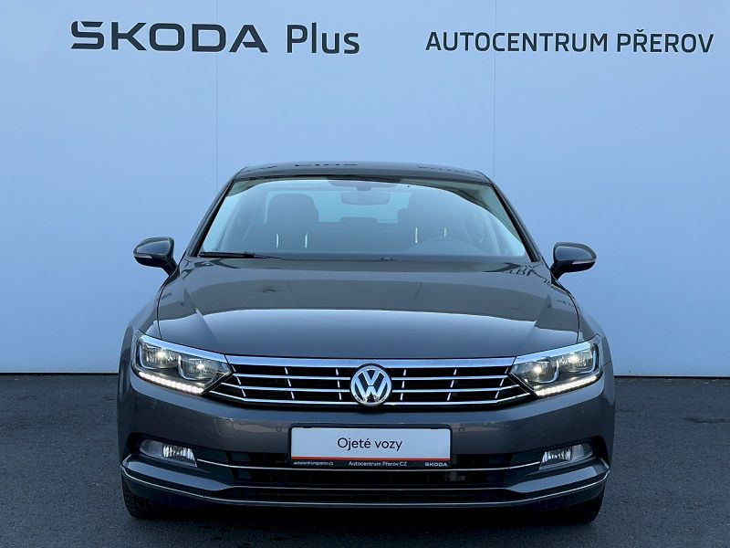 Volkswagen Passat (2016) 2.0 TDI 110kW HighLine - fotka 4 z 35