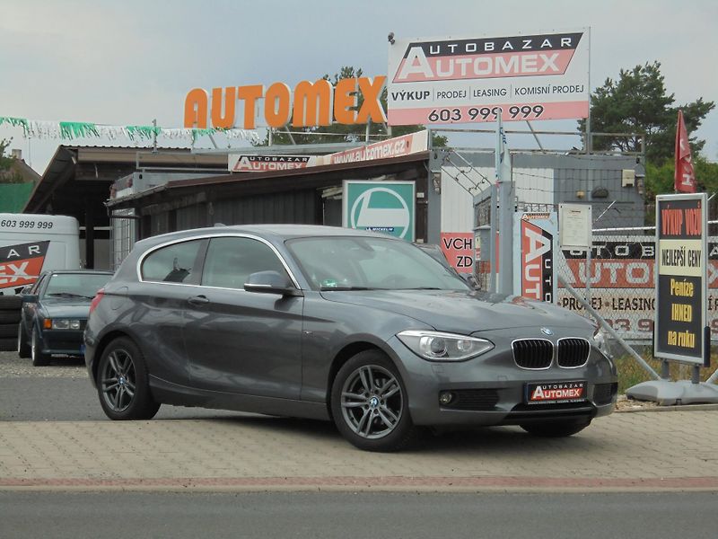BMW Řada 1 (2014) 116i- NAVIGACE- DIGI A/C- ALU - fotka 1 z 13