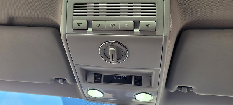 Volkswagen Multivan (2017) T6 2,0TDi 150kW DSG Highline - fotka 37 z 42
