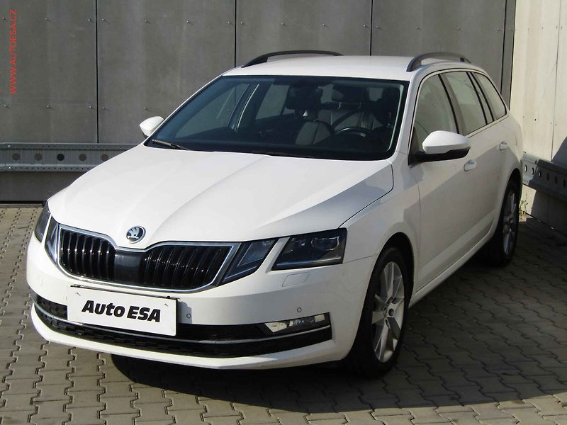Škoda Octavia (2019) 2.0 TDi, Style, DSG, navi - fotka 3 z 18