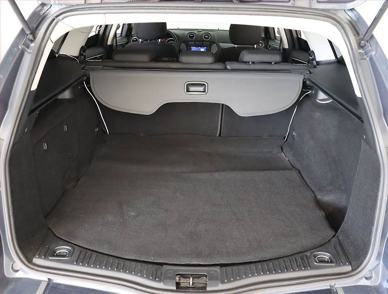 Ford Mondeo (2012) Trend 2.0 TDCi, Serv.kniha - fotka 13 z 19