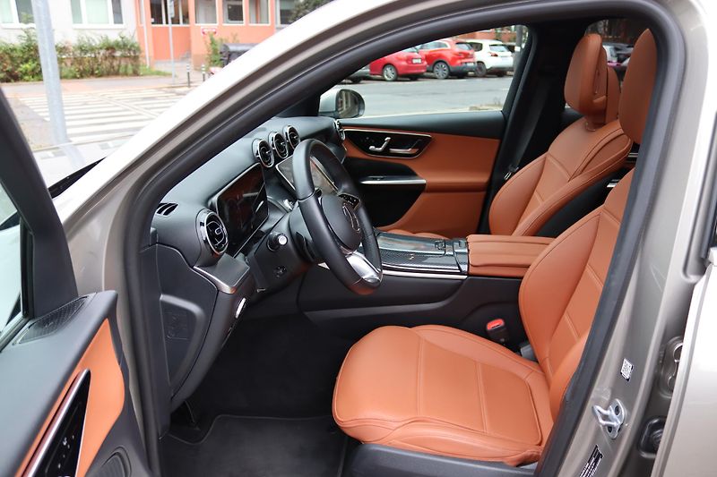 Mercedes-Benz GLC Mercedes-Benz GLC 200 4MATIC - fotka 25 z 58