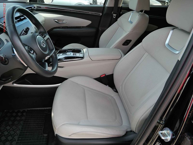Hyundai Tucson (2021) 1.6TGDi HEV 4x4, 1.maj,ČR - fotka 9 z 27