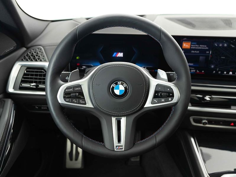 BMW X6 M60i - fotka 13 z 23