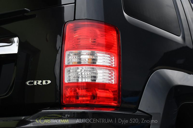 Jeep Cherokee 2.8CRD LIMITED TAŽNÉ - fotka 44 z 44