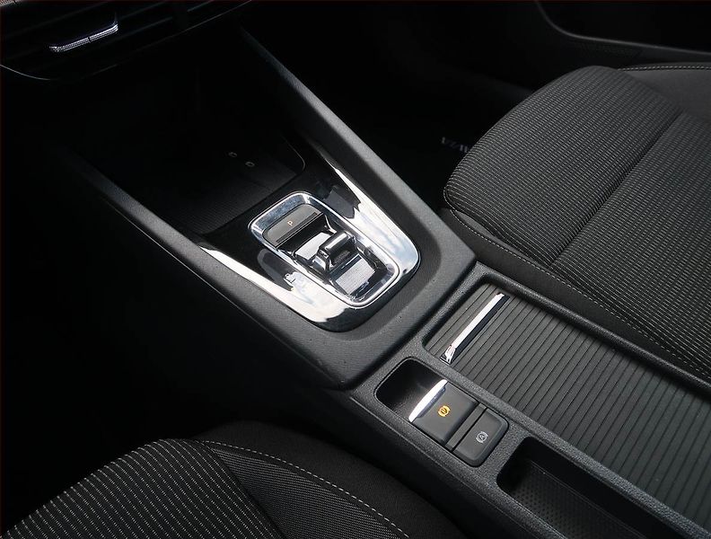 Škoda Octavia (2022) Ambition Plus 2.0 TDI, Automat - fotka 13 z 21