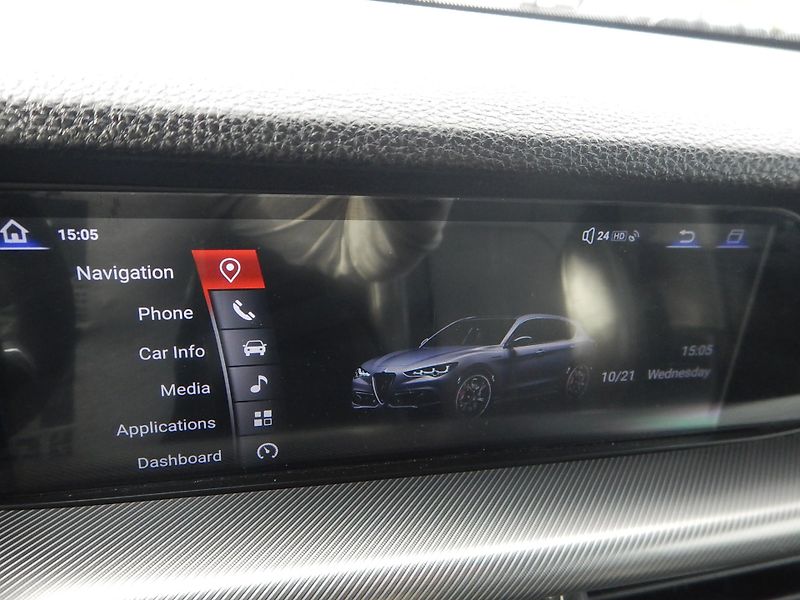 Alfa Romeo Stelvio 2.2 JTD Q4 AUTOMAT - fotka 26 z 27