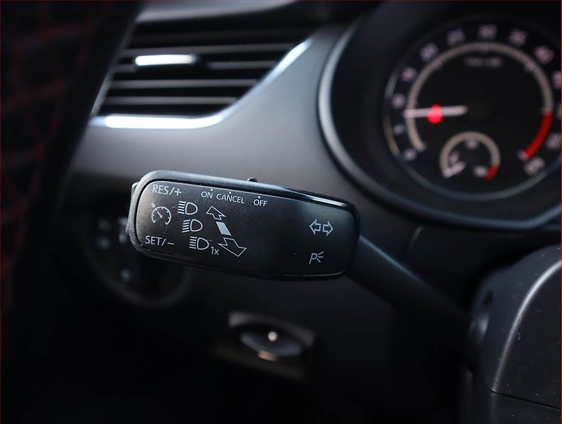 Škoda Octavia (2015) RS 2.0 TDI, Automat - fotka 17 z 21
