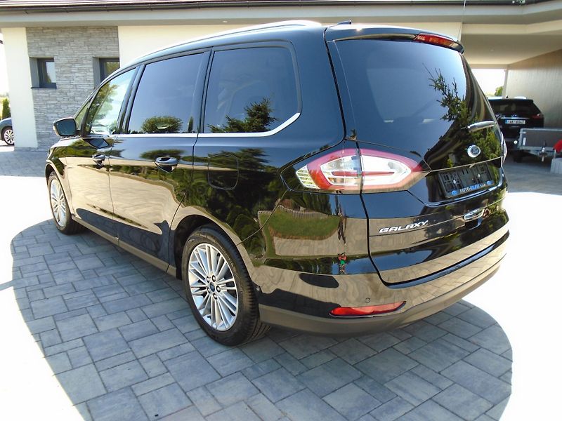 Ford Galaxy 2.0EcoBlue 140kW 8AT Vignale  - fotka 4 z 47