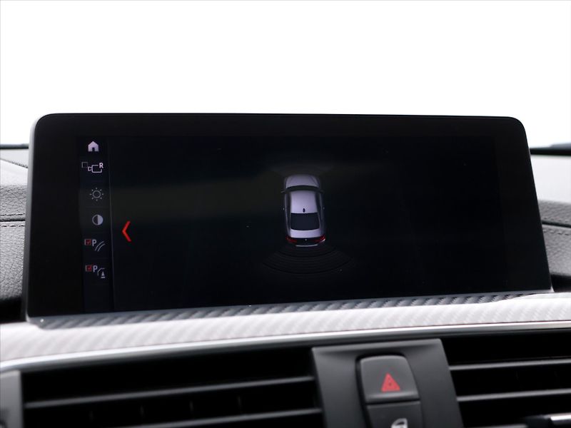BMW M4 3,0 Competition 331kW Aut CZ - fotka 25 z 39
