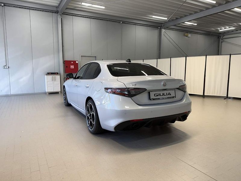 Alfa Romeo Giulia (2026) Veloce 2.2 JTDm 210k Q4 - fotka 3 z 23