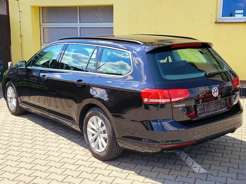 Volkswagen Passat 1,4TSi DSG SERV.KN,CEBIA,ACC - fotka 10 z 52