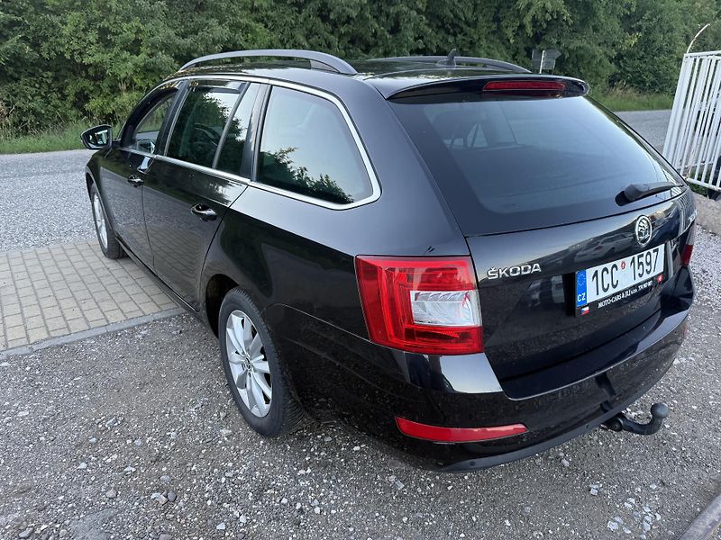 Škoda Octavia (2017) 1.6tdi - fotka 29 z 52