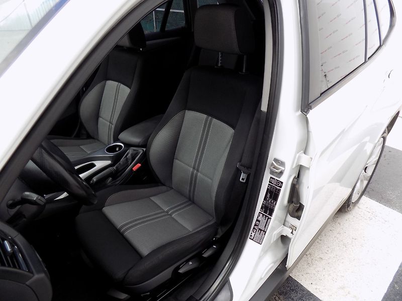 BMW X1 (2012) 18d/xDrive/Bi-xenon/ČR/ - fotka 13 z 35