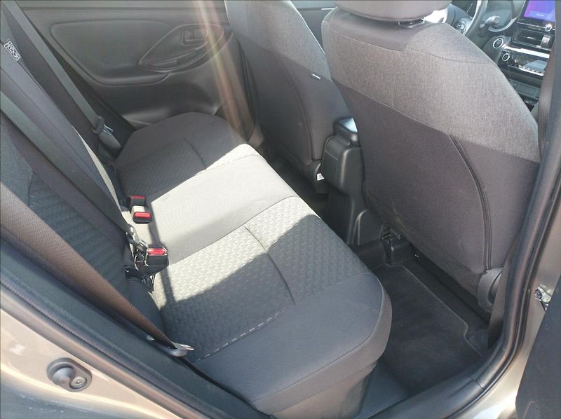 Toyota Yaris Cross 1,5 Style - fotka 7 z 21