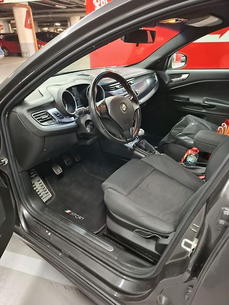 Alfa Romeo Giulietta (2012) - fotka 13 z 13