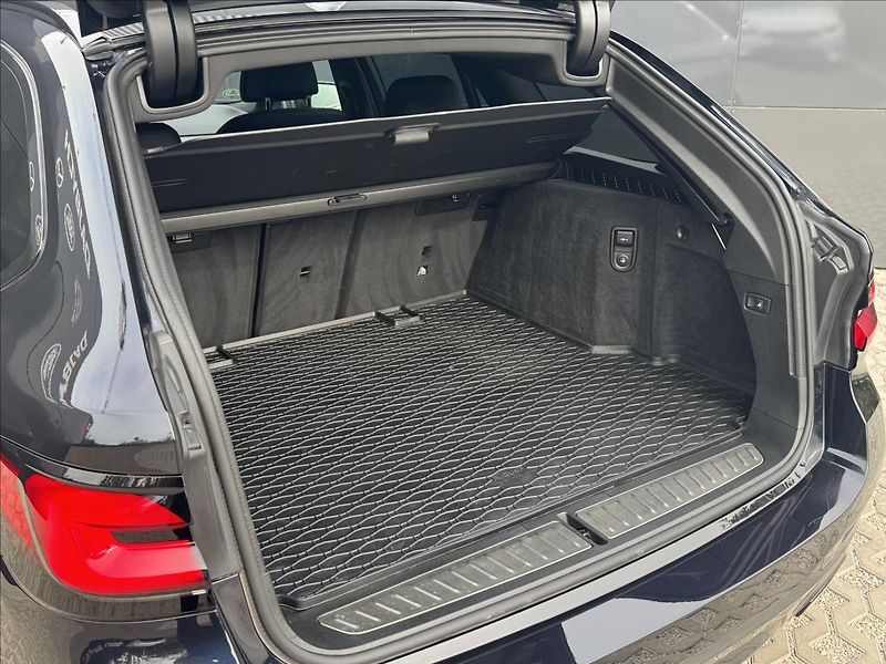 BMW Řada 5 3,0 540d xDrive M-Packet ČR DP - fotka 14 z 36