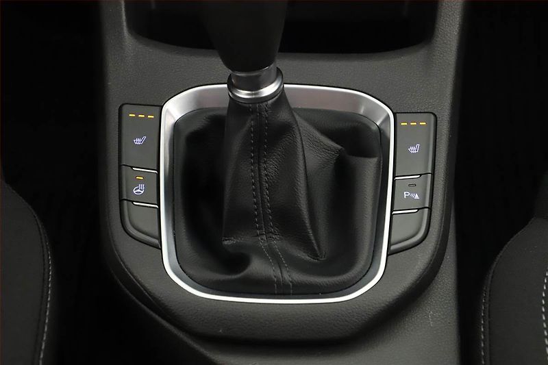 Hyundai i30 (2023) Smart 1.0 T-GDI, ČR,1.maj - fotka 10 z 16