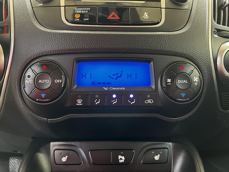 Hyundai ix35 (2011) 2.0CRDi 4x4, ČR, Xenon, AC - fotka 13 z 15