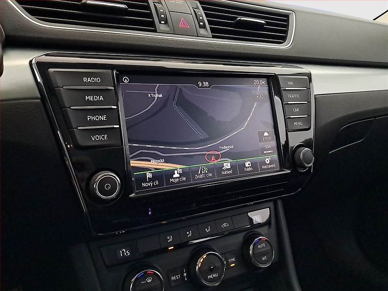 Škoda Superb (2017) Ambition 1.6 TDI, Navi - fotka 13 z 17