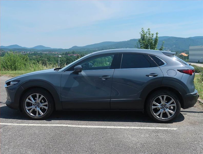 Mazda CX-30 (2020) Skyactiv-X 2.0 - fotka 3 z 20