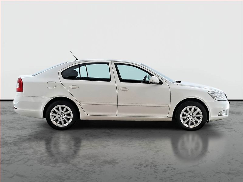 Škoda Octavia (2009) 1.6, po STK, jezdí výborně - fotka 6 z 14