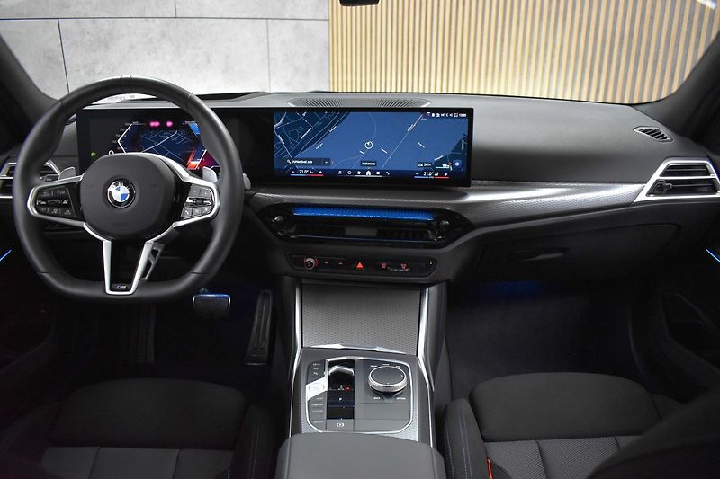 BMW Řada 3 320d xD ///M* REZERVACE - fotka 7 z 43