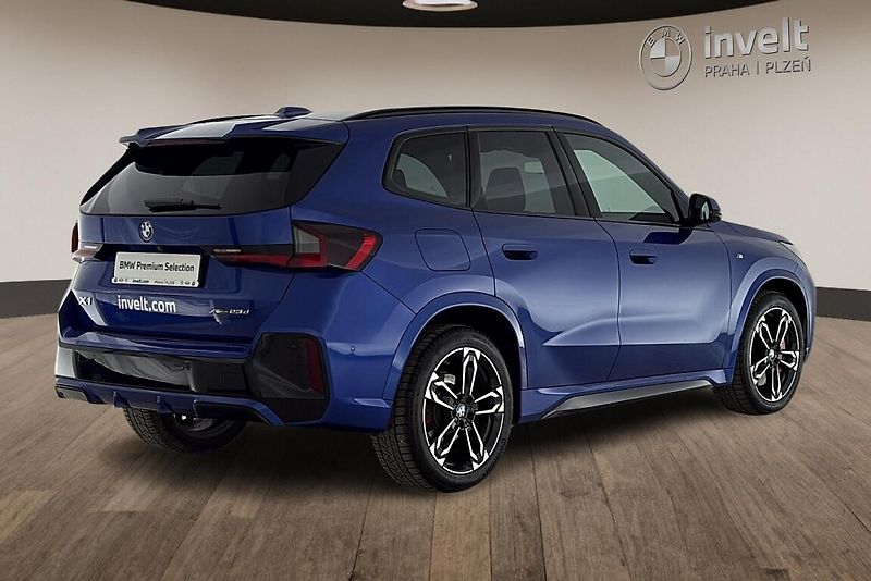 BMW X1 xDrive23d - fotka 3 z 17