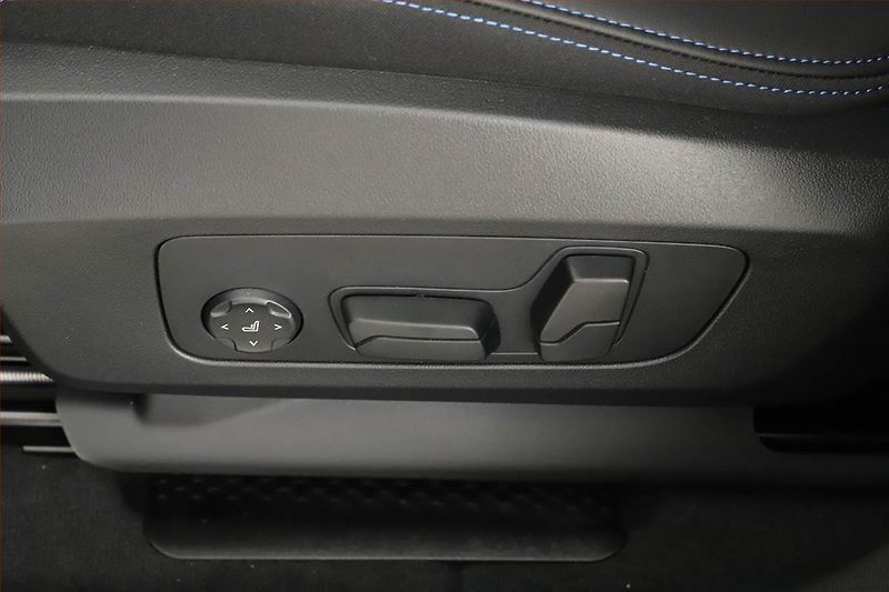 BMW X2 (2025) M35i - fotka 19 z 24
