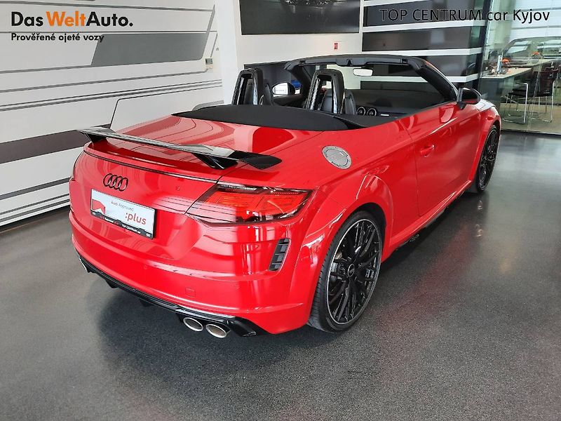 Audi TT (2022) S Roadster 2.0 TFSI (235kW/320 - fotka 2 z 30