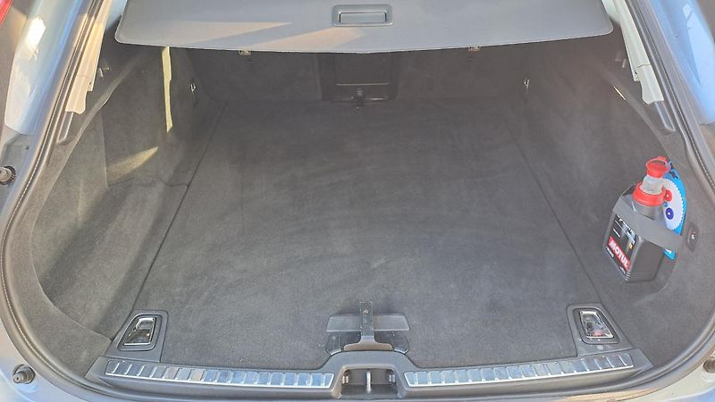 Volvo V90 2.0 D4 Momentum NAVI Automat - fotka 13 z 33