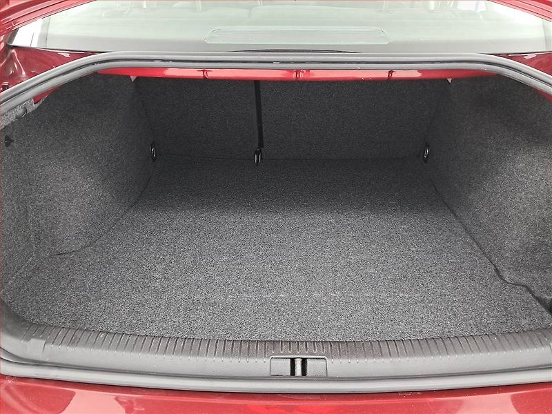 Volkswagen Passat (1999) 1.8 T, Automat, Serv.kniha - fotka 14 z 15