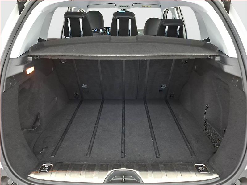 Peugeot 2008 (2015) 1.6 e-HDi, Tempomat - fotka 13 z 18