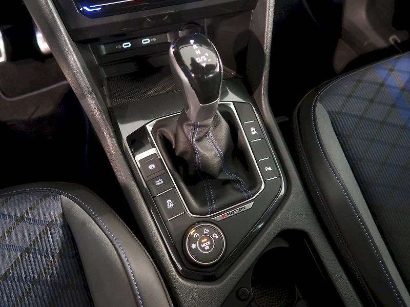 Volkswagen Tiguan (2023) R 2.0TSI 235kW DSG 4x4 - fotka 31 z 38