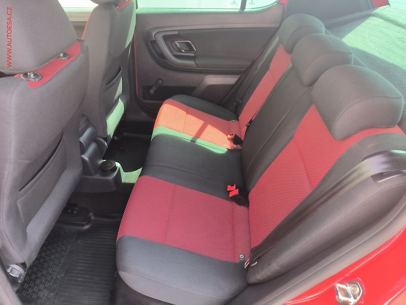 Škoda Fabia (2011) 1.2 TSi, Monte Carlo, +kola - fotka 10 z 17