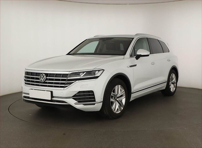 Volkswagen Touareg (2022) 3.0 TDI - fotka 2 z 23