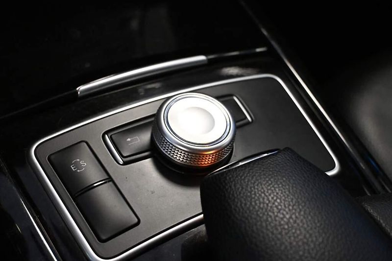 Mercedes-Benz Třídy E (2012) 2.2 220 T 7G-TRONIC Avantgarde - fotka 21 z 30