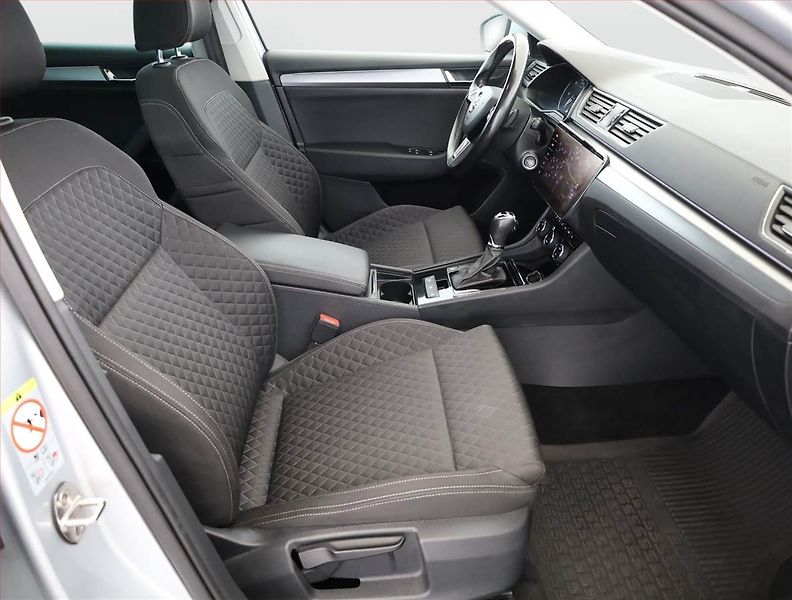 Škoda Superb (2018) Style 2.0 TDI, 4X4, Automat - fotka 7 z 17