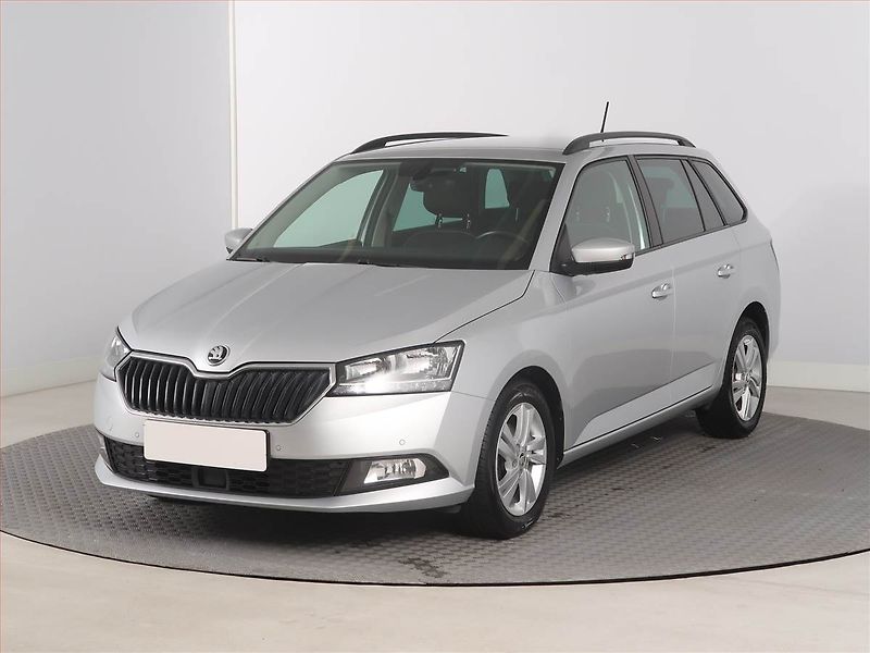 Škoda Fabia (2022) 1.0 TSI, ČR,1.maj, Serv.kniha - fotka 2 z 12