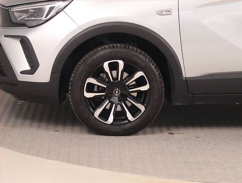 Opel Crossland X (2023) Elegance 1.2 Turbo, Kůže, Navi - fotka 15 z 16